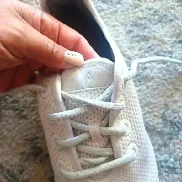 Allbirds Women's White Tree Runner Kaikoura White Sustainable Sneaker 9 - Picture 13 of 16